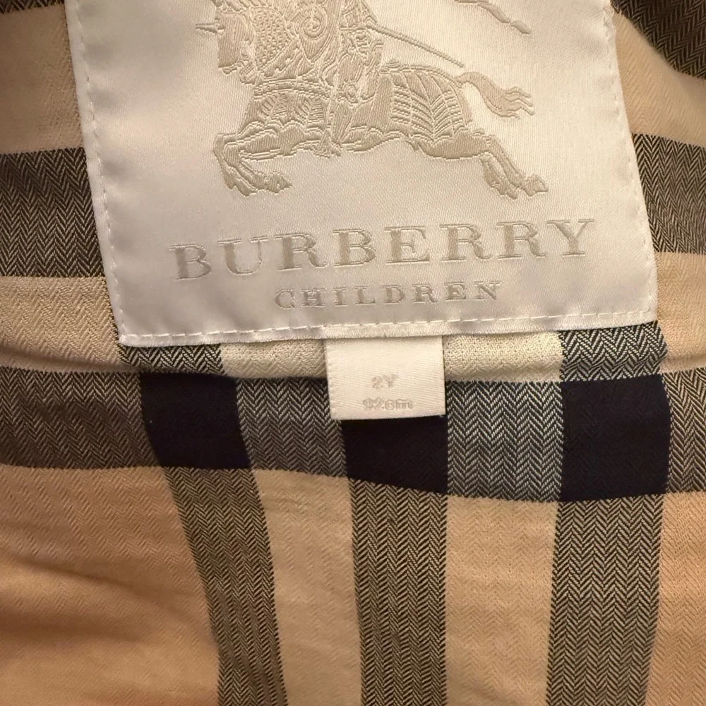 Burberry Kids Quilted Hooded Jacket - Navy and Beige